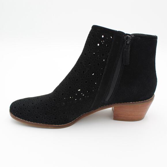 Cole Haan Grand Booties Womens 9.5 Black Leather Perforated Ankle Boots Comfort - Picture 6 of 13